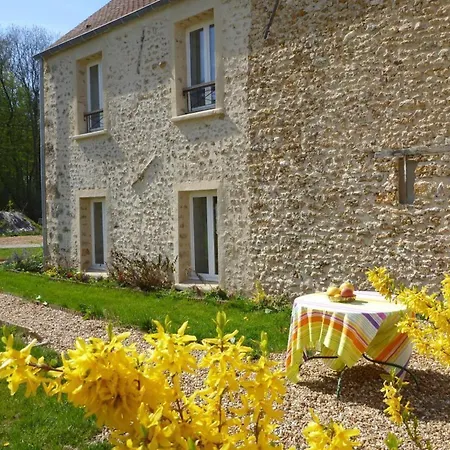 Dom wakacyjny Rustique Avec Cheminee Et Wifi, Proche Nature Et Chateaux - Fr-1-527-56 *